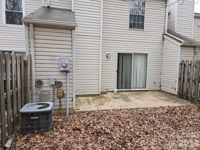 Building Photo - 5115 Fair Wind Ln