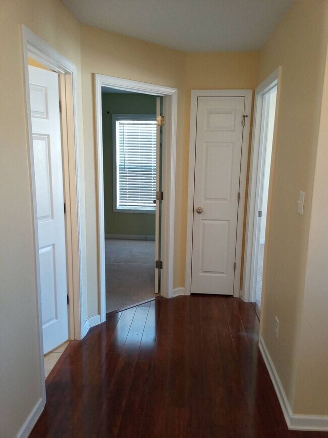 Building Photo - Gorgeous 4 Bedroom Home in Brookshire!