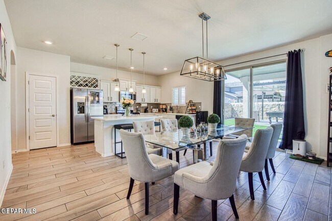 Building Photo - 12257 Desert Dove Ave
