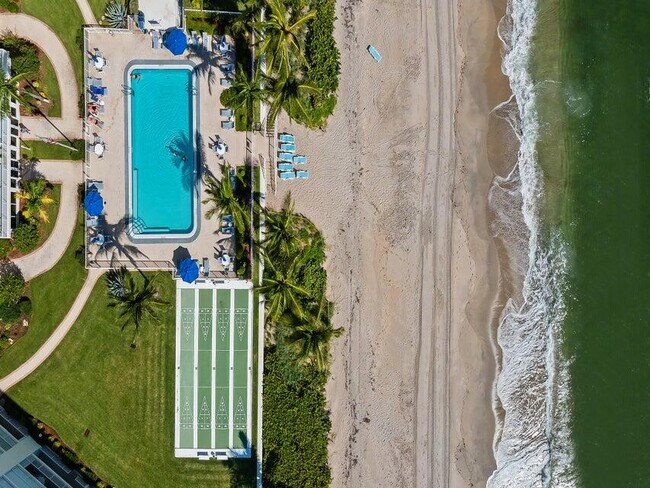 Building Photo - 3101 S Ocean Blvd