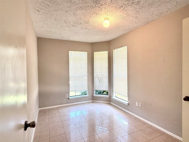 Building Photo - 12215 Westlock Dr