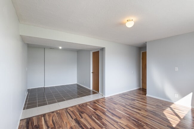 Building Photo - 5436 S 5930 W