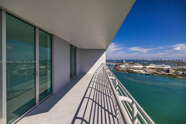 Building Photo - 335 S Biscayne Blvd