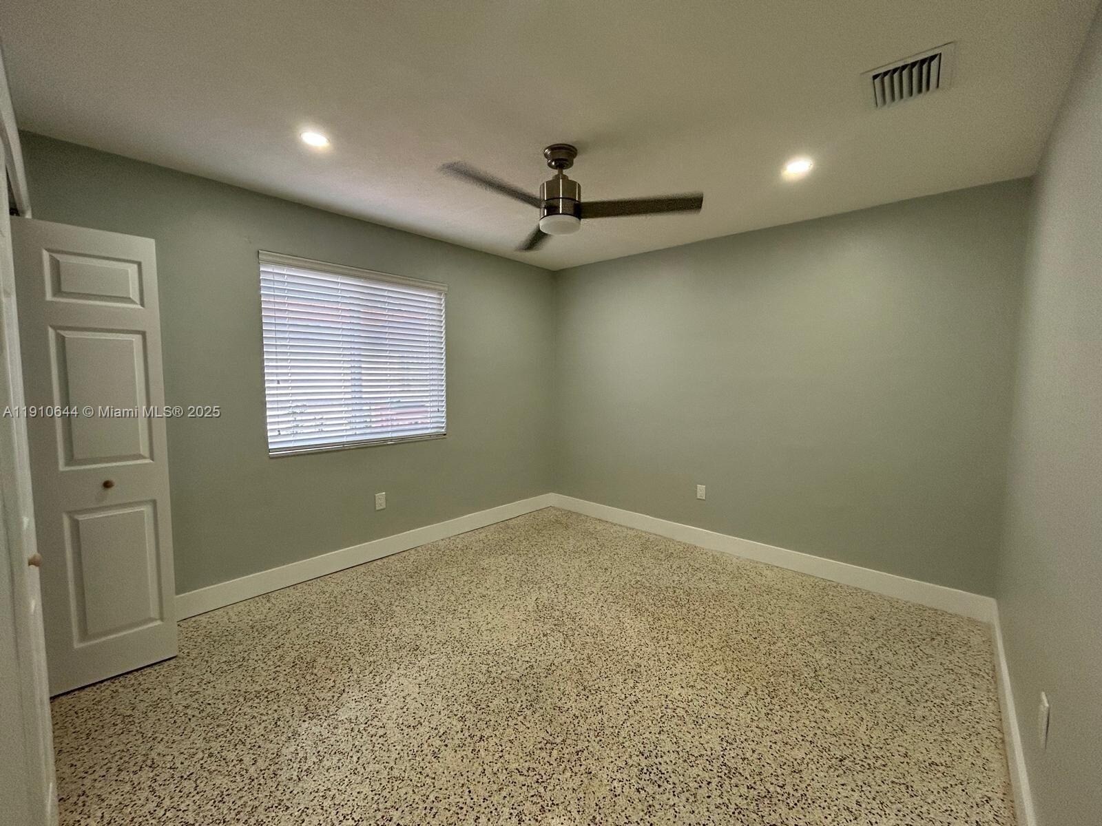 Building Photo - 4242 NW 5th St