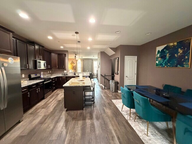Building Photo - 5217 Forest Pines Dr