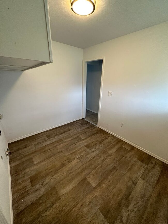 Building Photo - 3 Bed, 1 Bath Home for Rent-$1800