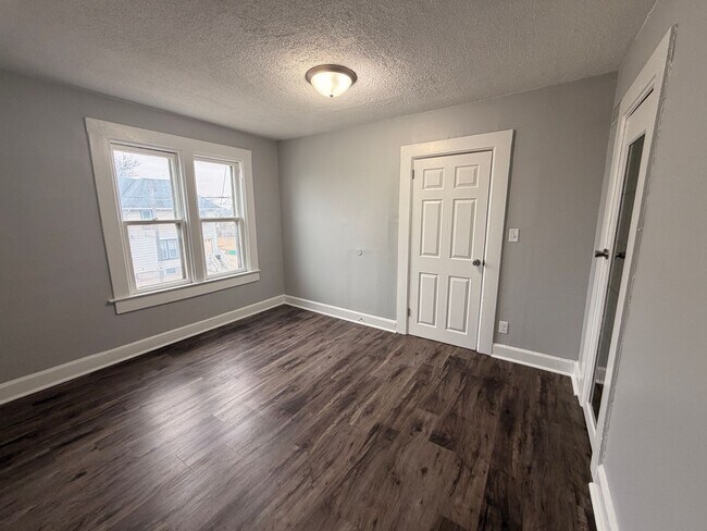 Building Photo - 1414 61st St