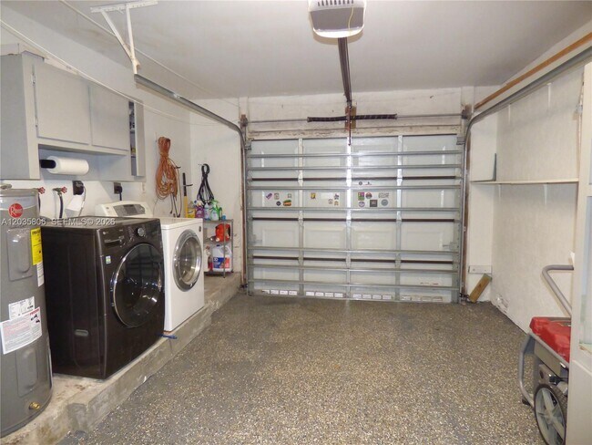 Building Photo - 10857 SW 132nd Cir Ct