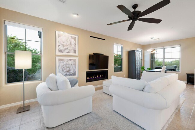 Building Photo - 11489 E Raintree Dr