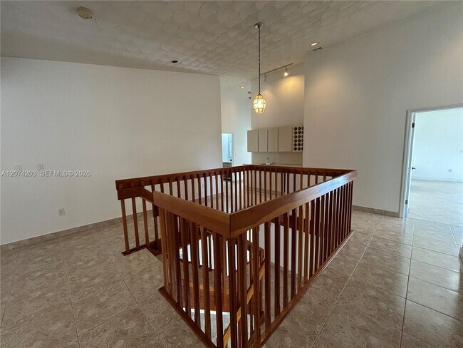 Building Photo - 6611 SW 99th Ave
