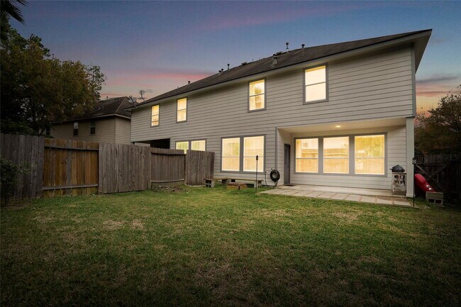 Building Photo - 23 E Burberry Cir
