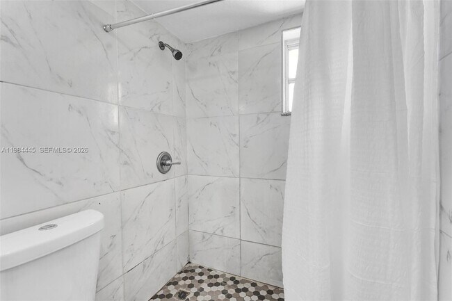 Building Photo - 8600 SW 109th Ave