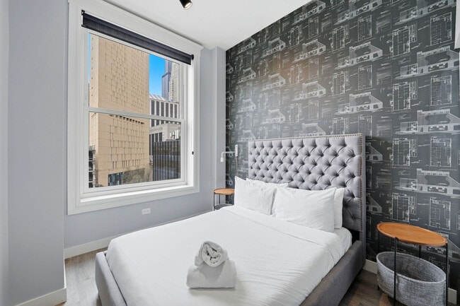 Building Photo - 417 S Dearborn St