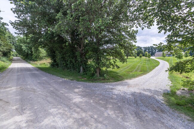 Building Photo - 7700 N Ballew Rd