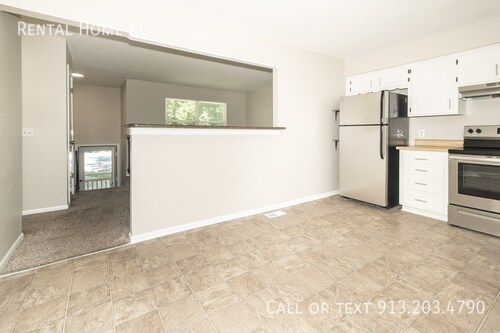 Building Photo - 16413 W 123rd St