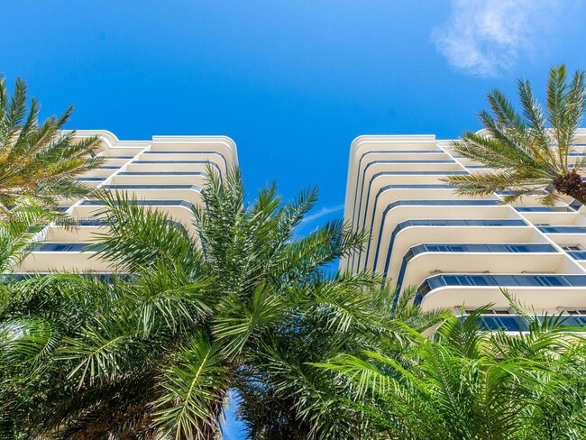 Building Photo - 9595 Collins Ave