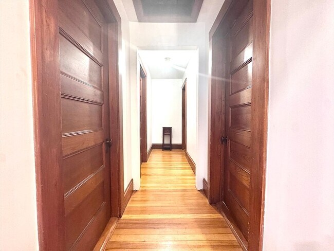 Building Photo - 22 Greenough St