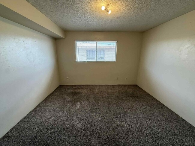 Building Photo - 2153 S Winstel Ave
