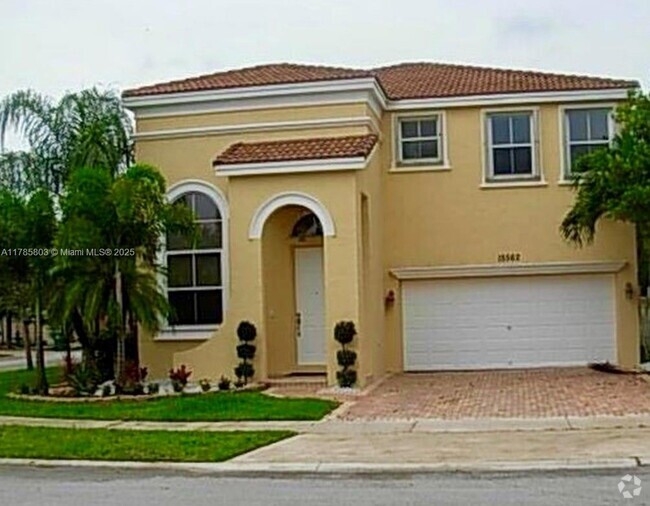 Building Photo - 15562 SW 50th Ct