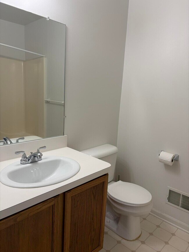 Building Photo - 4171 Inglewood Dr