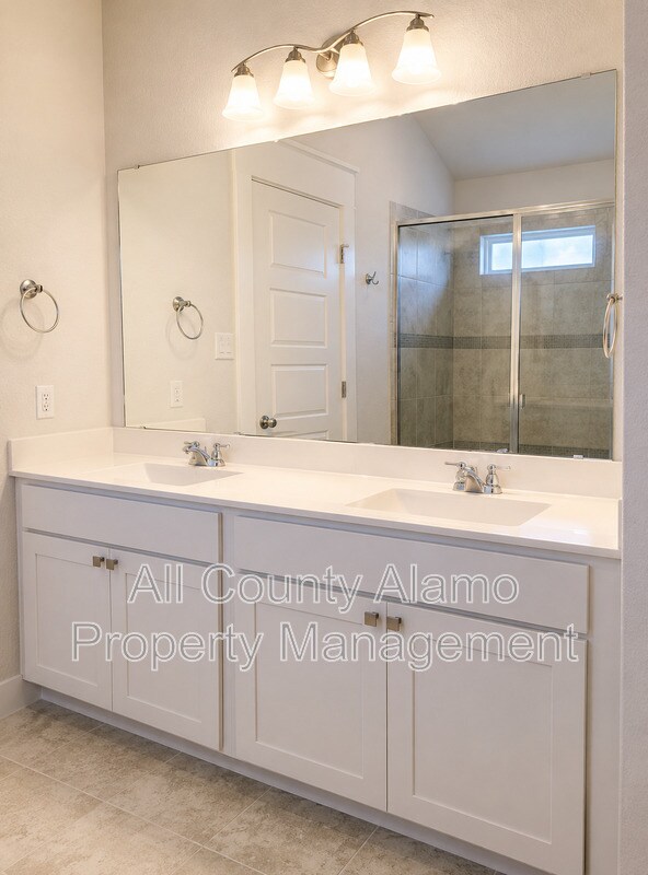 Building Photo - 10542 Francisco Way