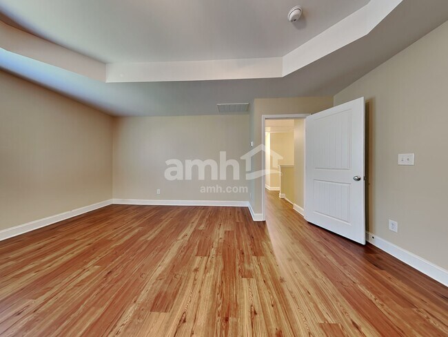 Building Photo - 1023 Monitor Ct