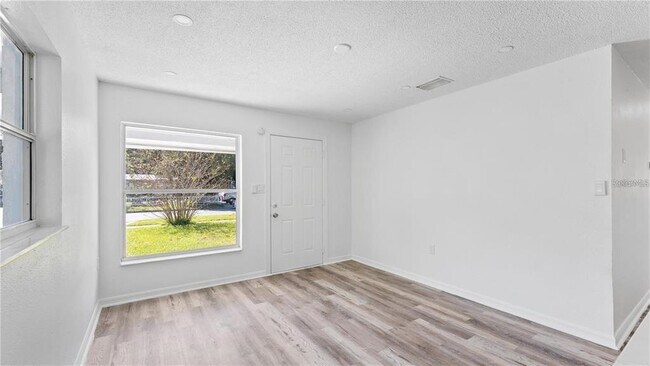 Building Photo - 4447 Ivey Ct