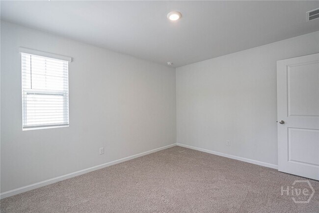 Building Photo - 1004 Bergamot Rd