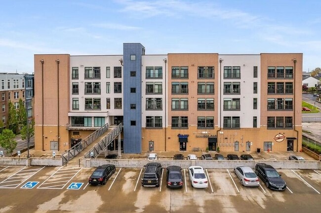 Building Photo - 2407 8th Ave S