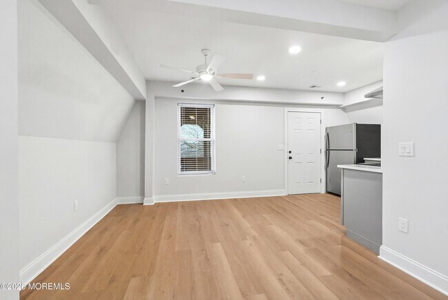 Building Photo - 115 Remsen Ave