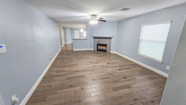 Building Photo - 6310 Macquarie Dr