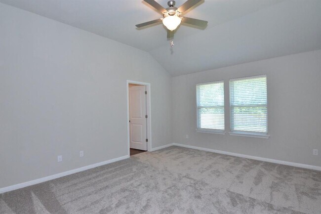 Building Photo - 5608 Anaheim Ave