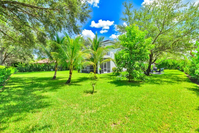 Building Photo - 4661 Manderly Dr