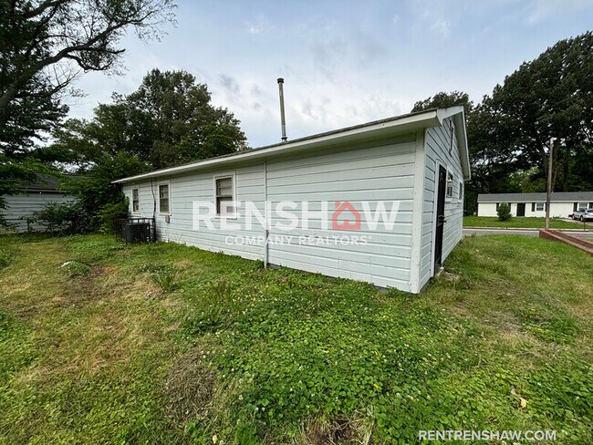 Building Photo - 3932 Dearborn St