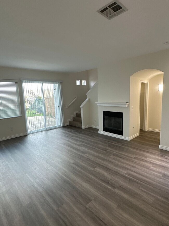 Building Photo - SCRIPTS RANCH-FULLY REMODELED  2 BED, 2.5 BATH - AVAILABLE NOW!