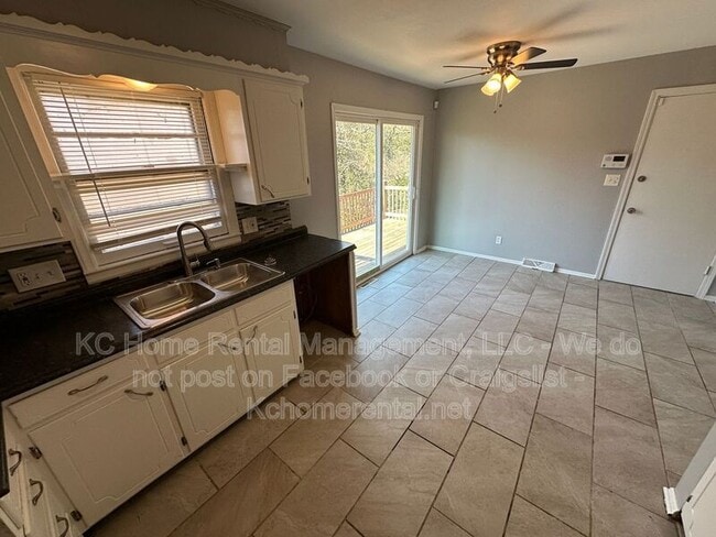 Building Photo - 7318 James A Reed Rd