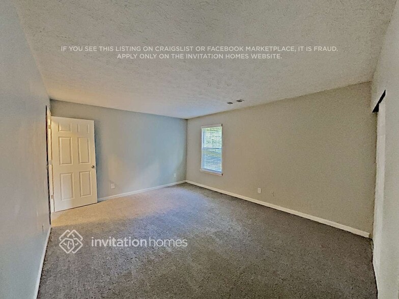 Building Photo - 94 Red Maple Way