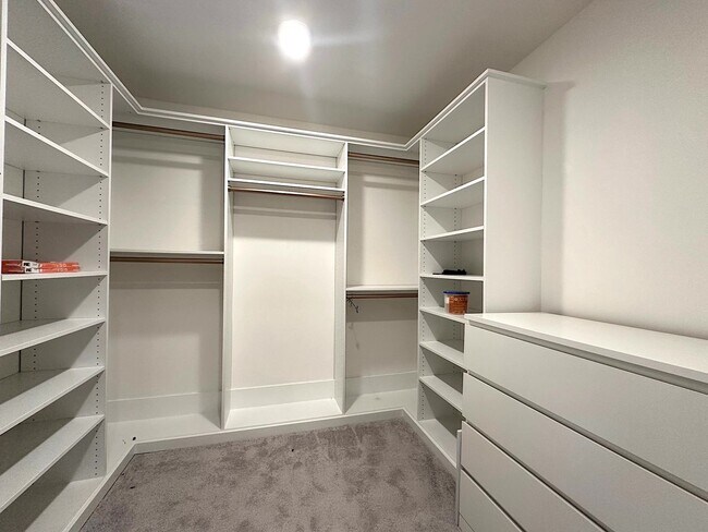 Building Photo - HARRISBURG TOWNHOME