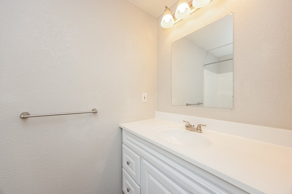 Building Photo - 6325 Ashridge Ct