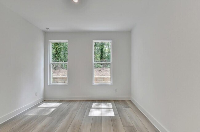 Building Photo - 503 Motivation Cir NW