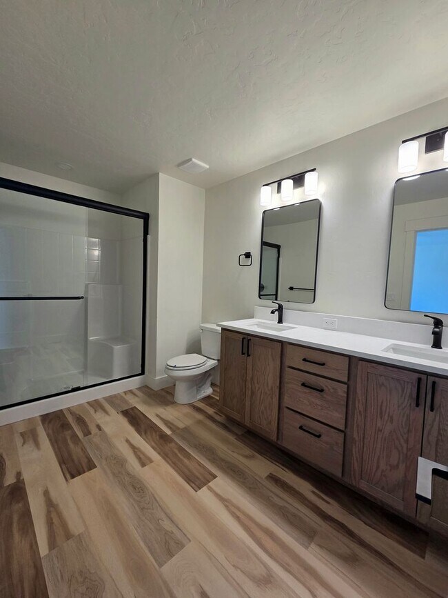 Building Photo - 4601 Highgarden Wy