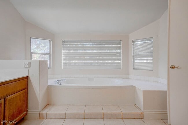 Building Photo - 1491 Powder Horn Dr