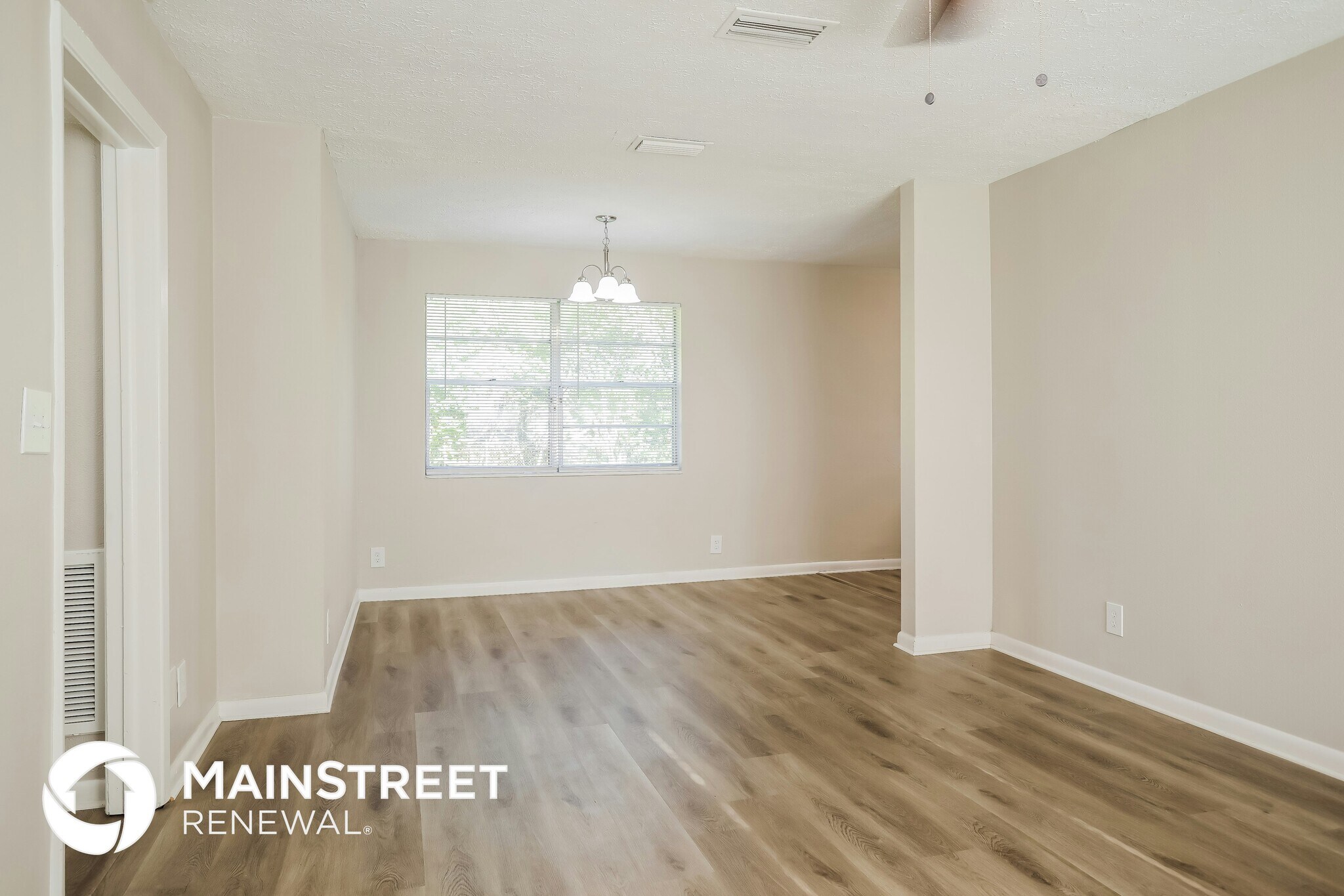 Building Photo - 4610 Anvers Blvd