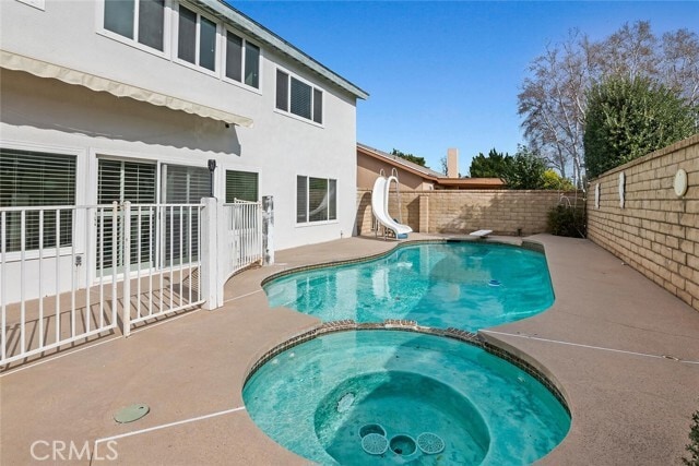 Building Photo - 23850 Vía Jacara