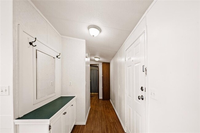 Building Photo - 1780 Farm to Market 1626