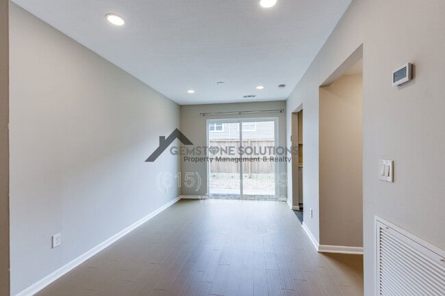 Building Photo - 2004 Granville Rd