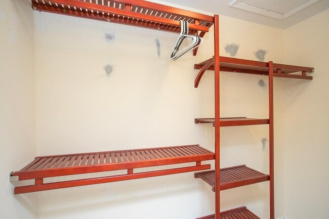 Building Photo - 1014 Douglas Ave