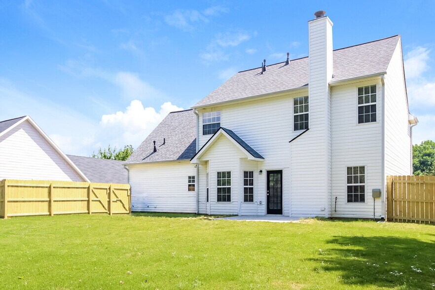 Building Photo - 2530 Cordillo Dr
