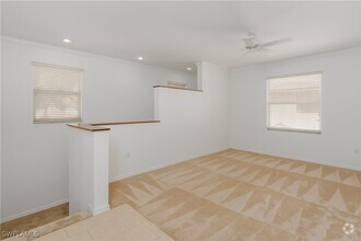Building Photo - 450 Robin Hood Cir