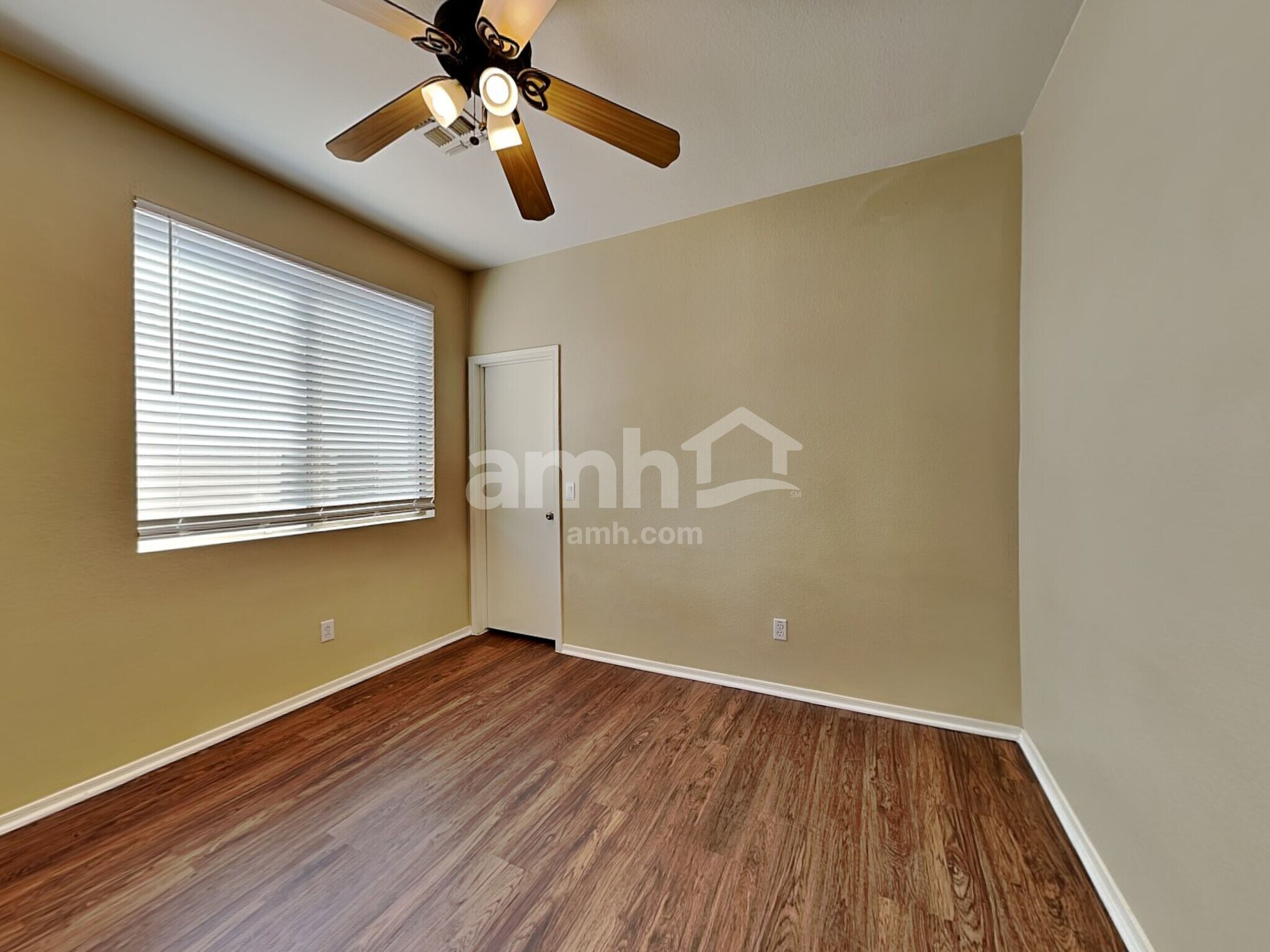 Building Photo - 16237 W Marconi Ave